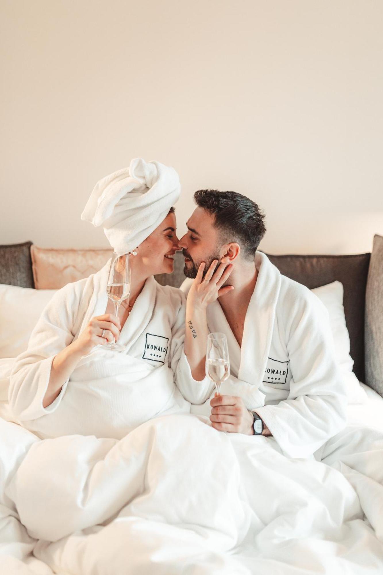 Hotel Kowald Loipersdorf 로이페어스도르프 바이 퓌르스텐펠트 외부 사진